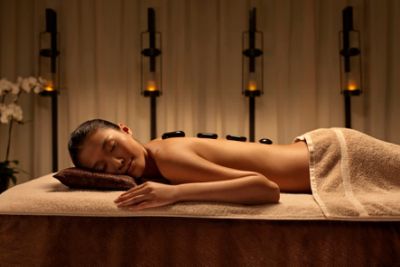 CDHKG_wellness_offer_a_relaxing_spa_break